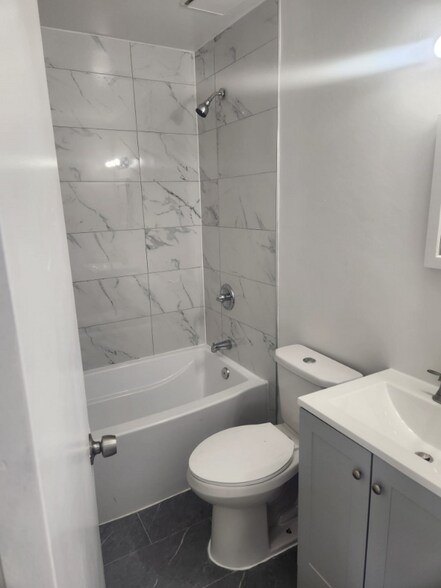 Building Photo - 1800 N Missouri Ave