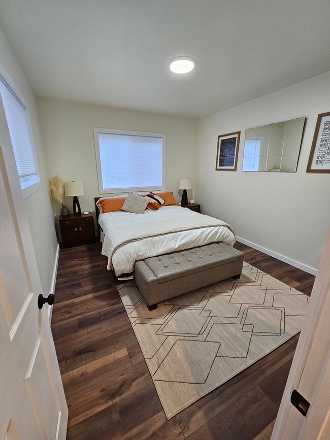 Building Photo - Furnished  3 bedroom in Mount Vernon for S...