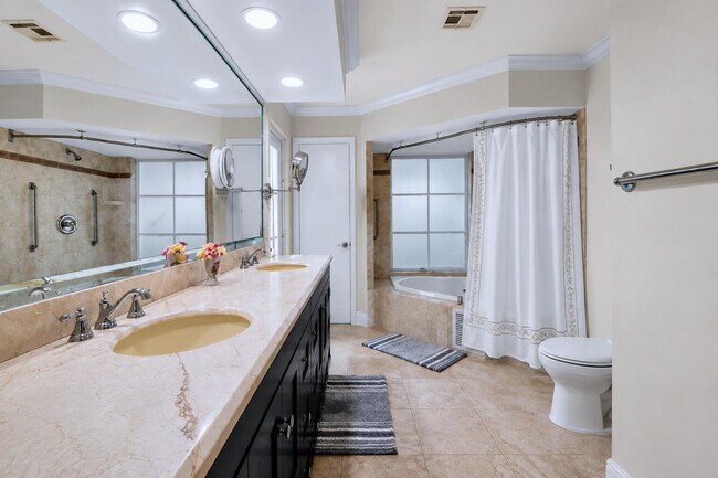 Building Photo - 2908 Banyan Blvd Cir NW
