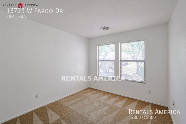 Building Photo - Charming 3BR/2BA Home in Surprise