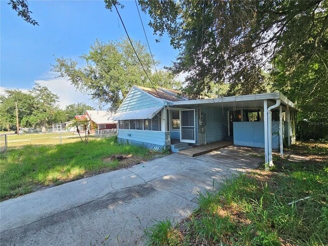 Building Photo - 2441 E Magnolia St