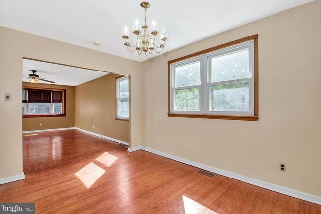 Building Photo - 1466 Bluejay Rd