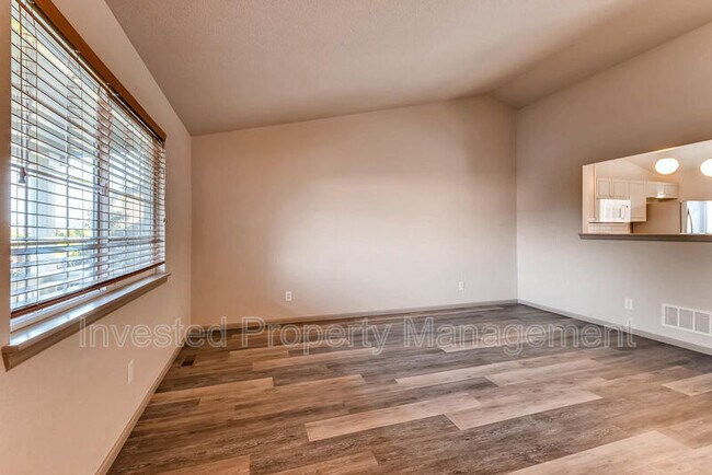 Building Photo - 12853 Capital Crk St