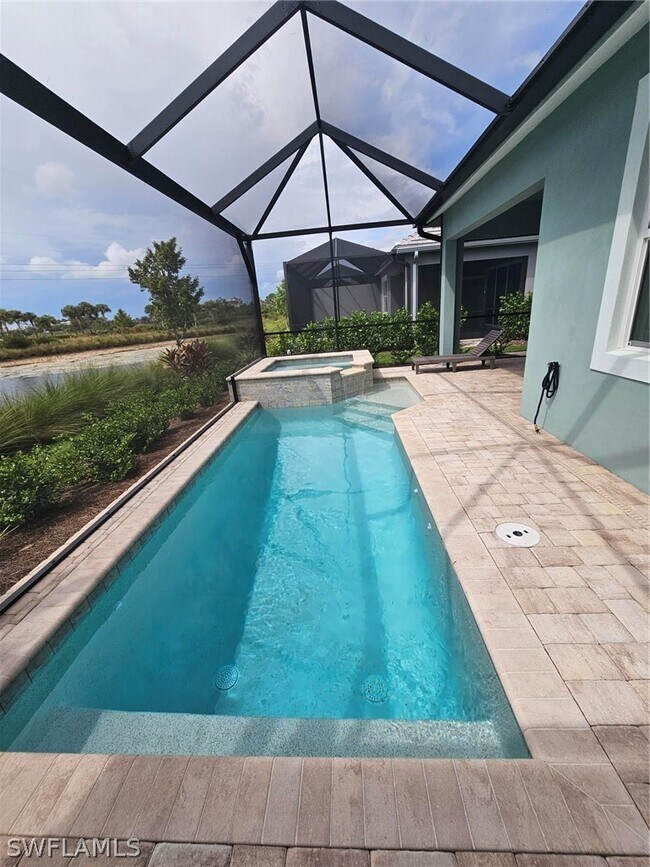 Building Photo - 6839 Saona CT