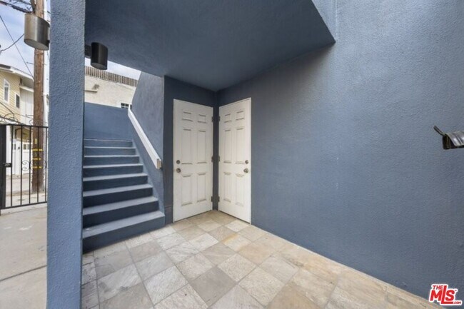 Building Photo - 23 Buccaneer St