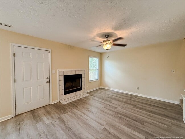 Building Photo - 5909 Idol Ct