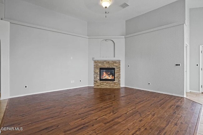 Building Photo - 14344 Alma Point Dr