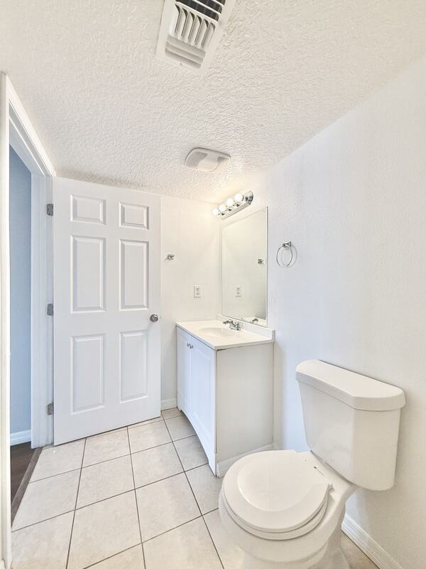 Building Photo - 425 F St