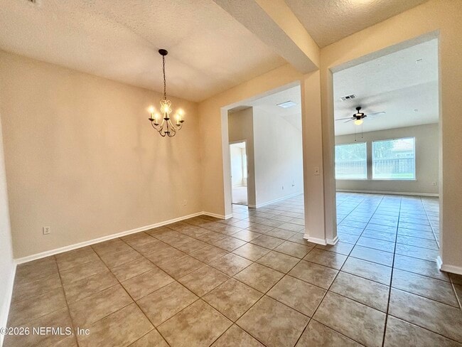 Building Photo - 2515 Crestdale Ct