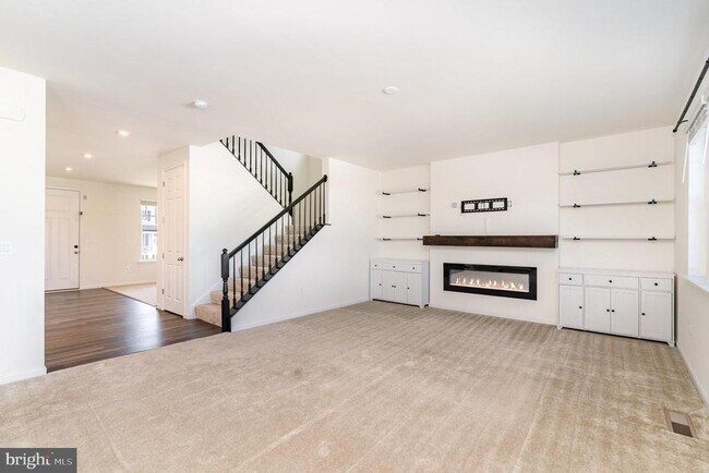 Building Photo - 10407 Spotswood Dr