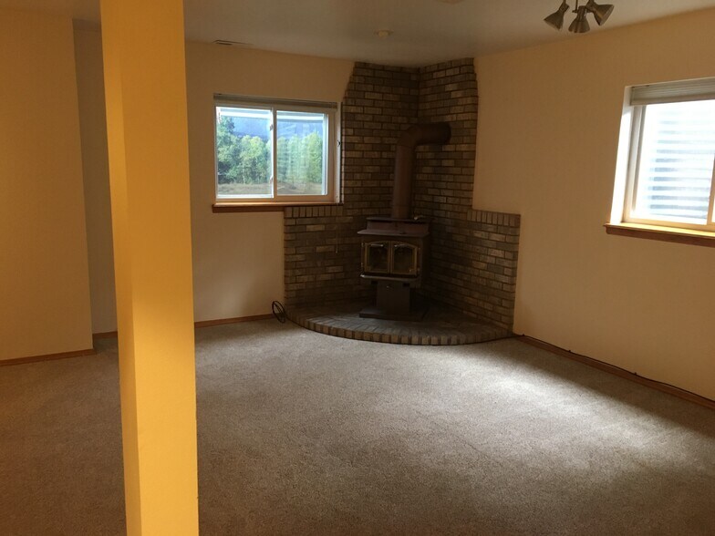 Building Photo - 4935 Granby Cir