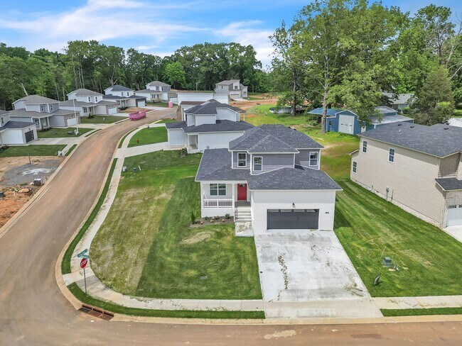 Building Photo - 1 Month Free! New Construction Ruby Floor ...