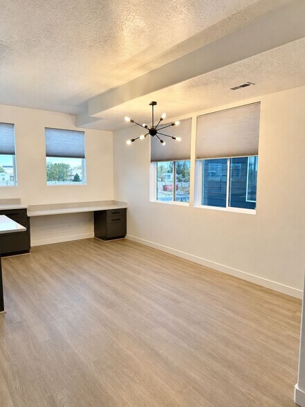 Building Photo - 4702 W Talavera Wy