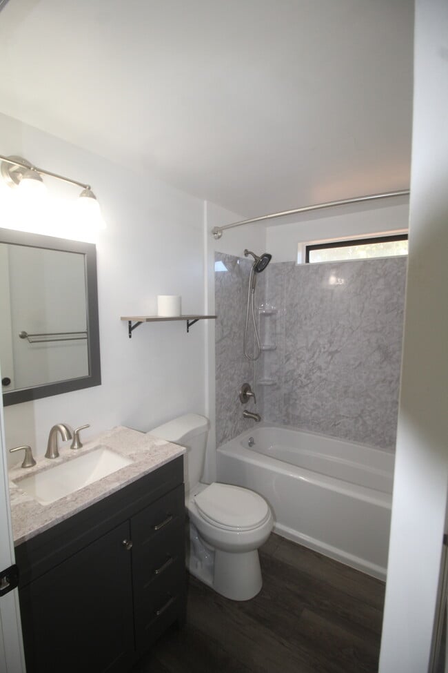 Building Photo - 5778 Stratton Ln