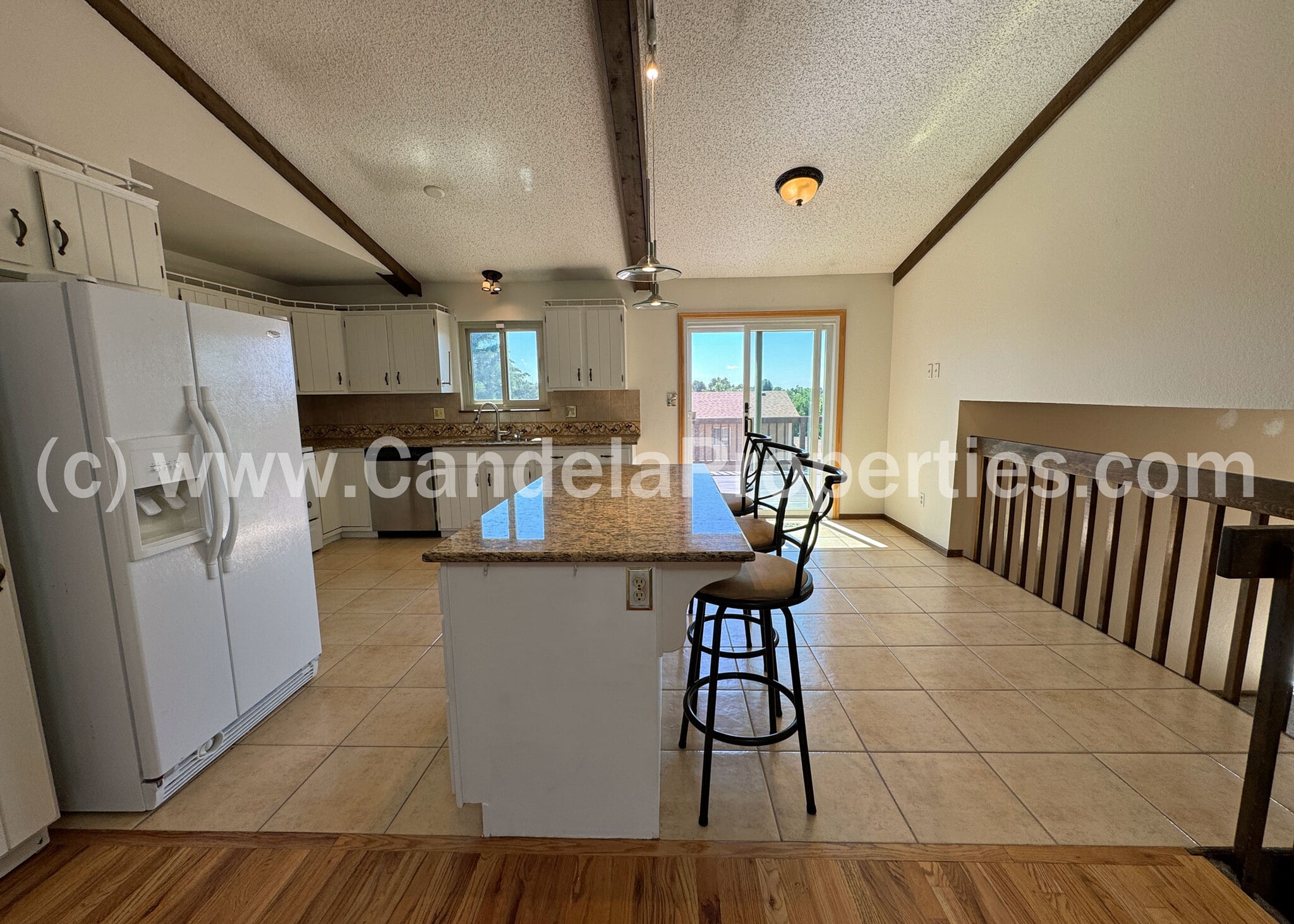 Building Photo - 5615 Country Heights Dr