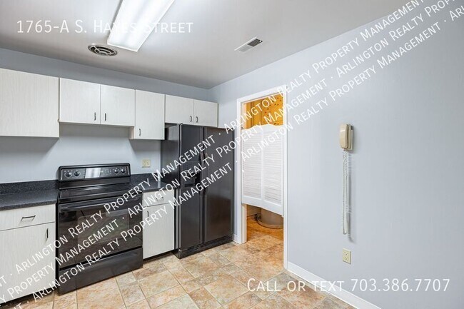 Building Photo - 1765-A S Hayes St