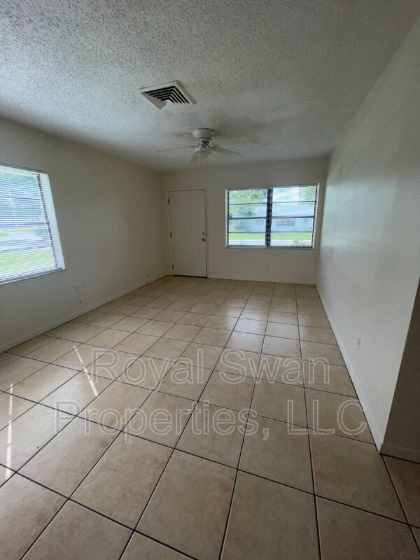 Building Photo - 1222 Woodland Ave