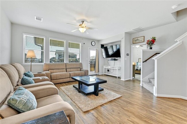 Building Photo - 5805 Liguria Cv