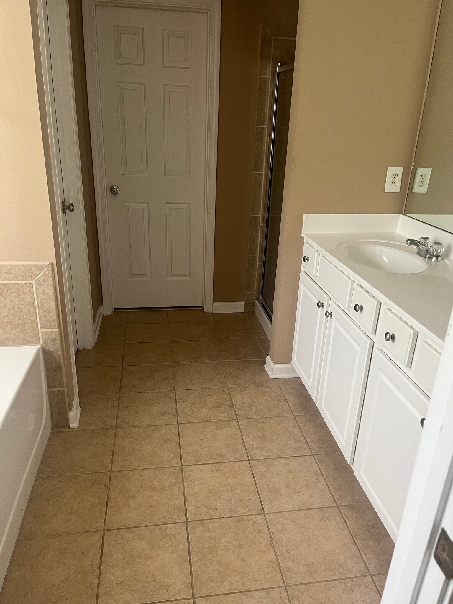 Building Photo - 2530 Sandown Ct