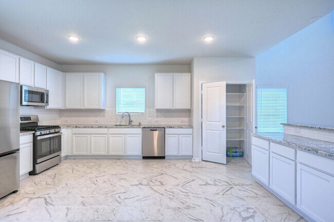 Building Photo - 22234 Delphin Grv Dr