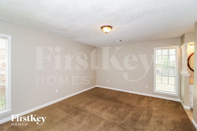 Building Photo - 6783 Seven Valley Dr