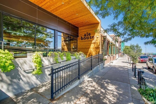 Building Photo - 2915 Umatilla St