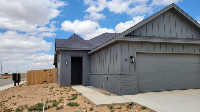 Building Photo - 7132 22nd Pl