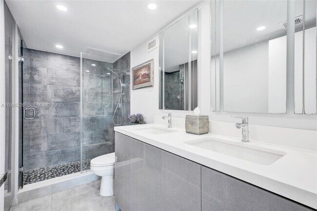 Building Photo - 2501 S Ocean Dr