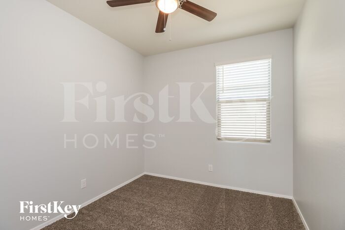 Building Photo - 11547 E Marigold Ln