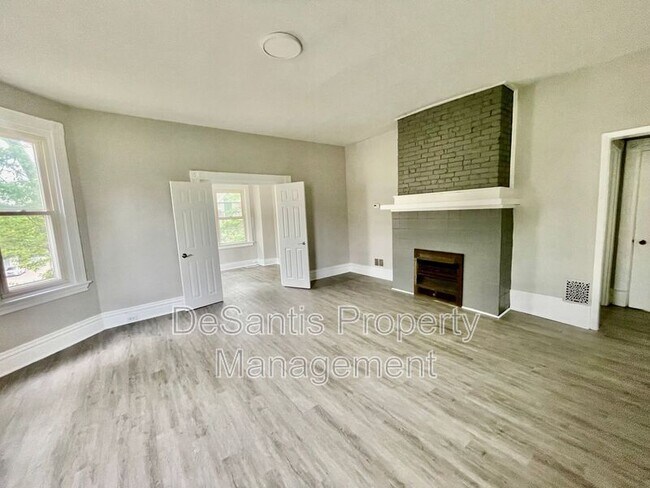 Building Photo - 5730 Holden Street