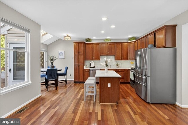 Building Photo - 43738 Clemens Terrace