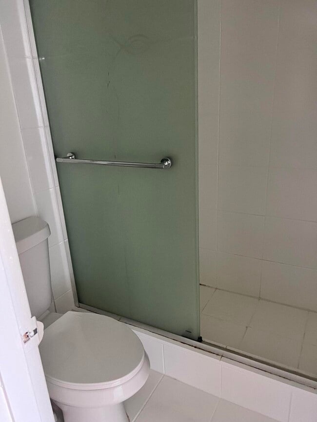 Building Photo - 644 NW 13th St