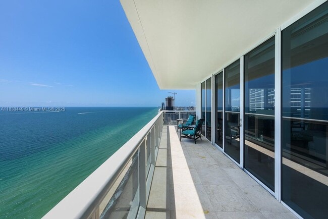 Building Photo - 1830 S Ocean Dr