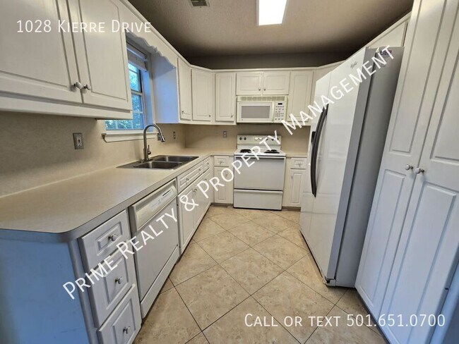 Building Photo - 1028 Kierre Dr