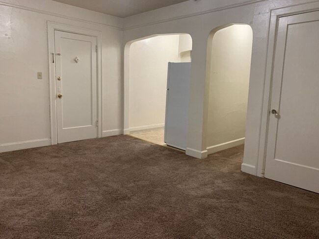Interior Photo - 1225 Commerce  Ave