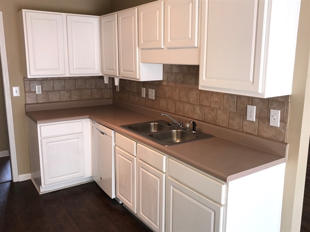 Building Photo - 3041 Andora Drive SW