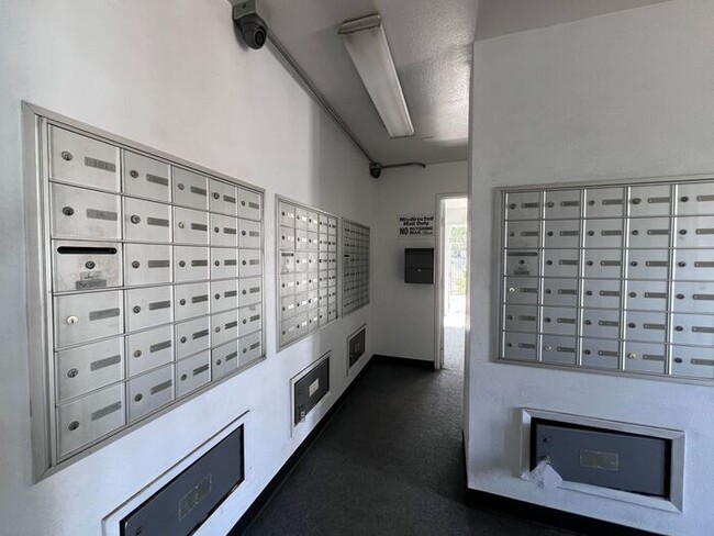 Building Photo - Condo Unit Available
