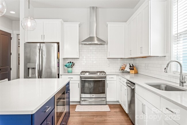 Building Photo - 5210 Kelly St