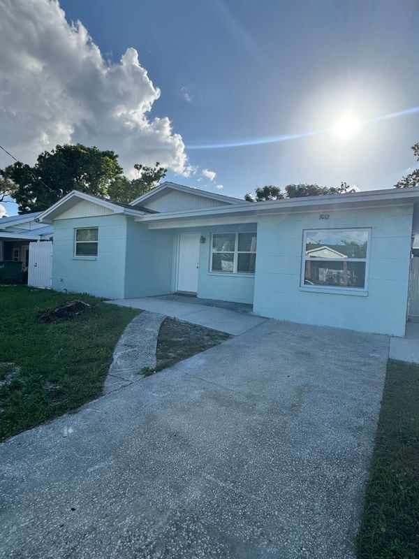 Building Photo - 3012 Ybor St