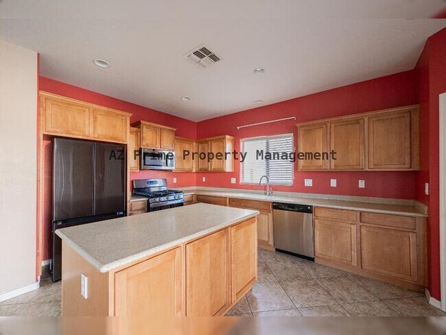 Building Photo - 30268 W Sheila Ln