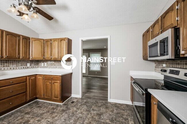 Building Photo - 3 Bedroom Pet-Friendly Home in Louisville,...