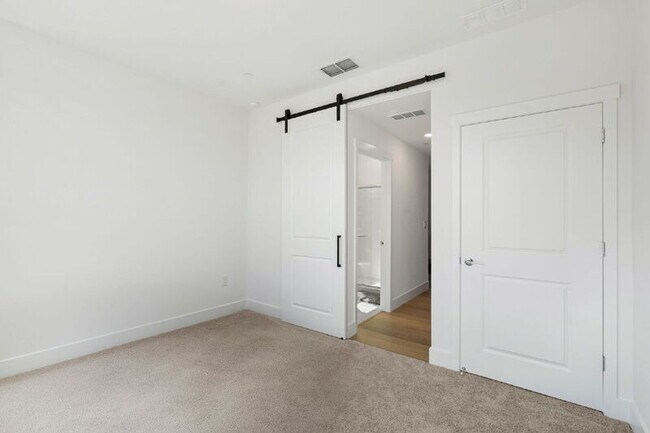 Building Photo - 1416 Marmo Cir