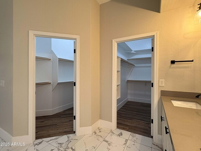 Building Photo - 13031 W Stella Ct