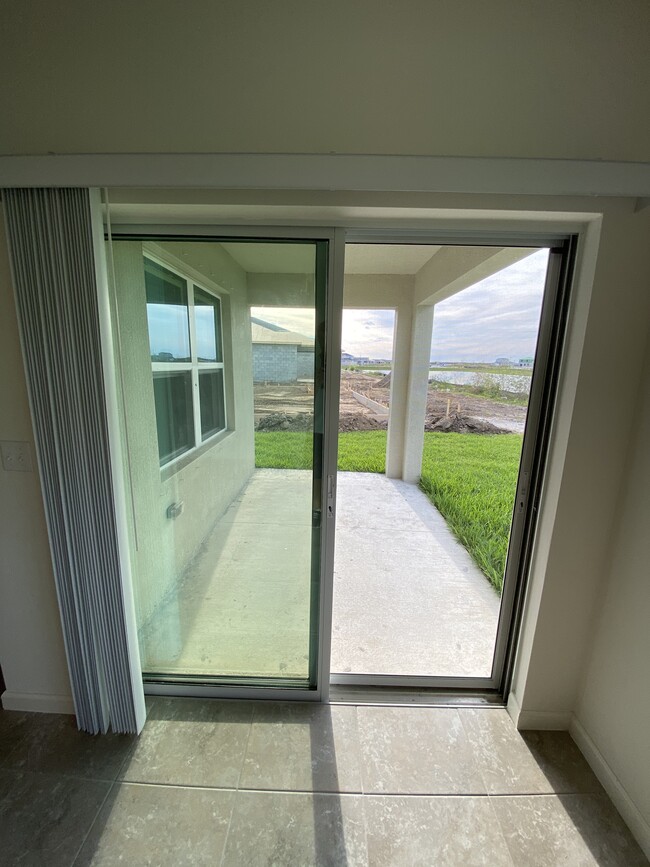 Building Photo - 10789 SW Cremona Way