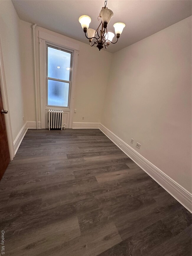 Building Photo - 72-36 67th Pl