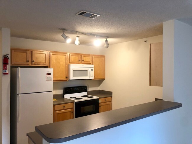 Building Photo - 431 Harts Cove Way