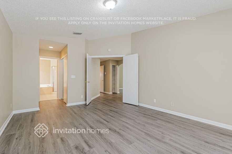 Building Photo - 1796 S Club Dr