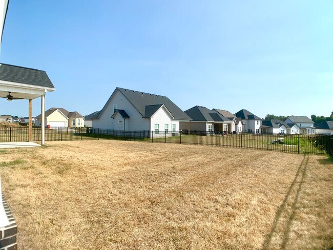 Building Photo - 1406 Citadel Dr