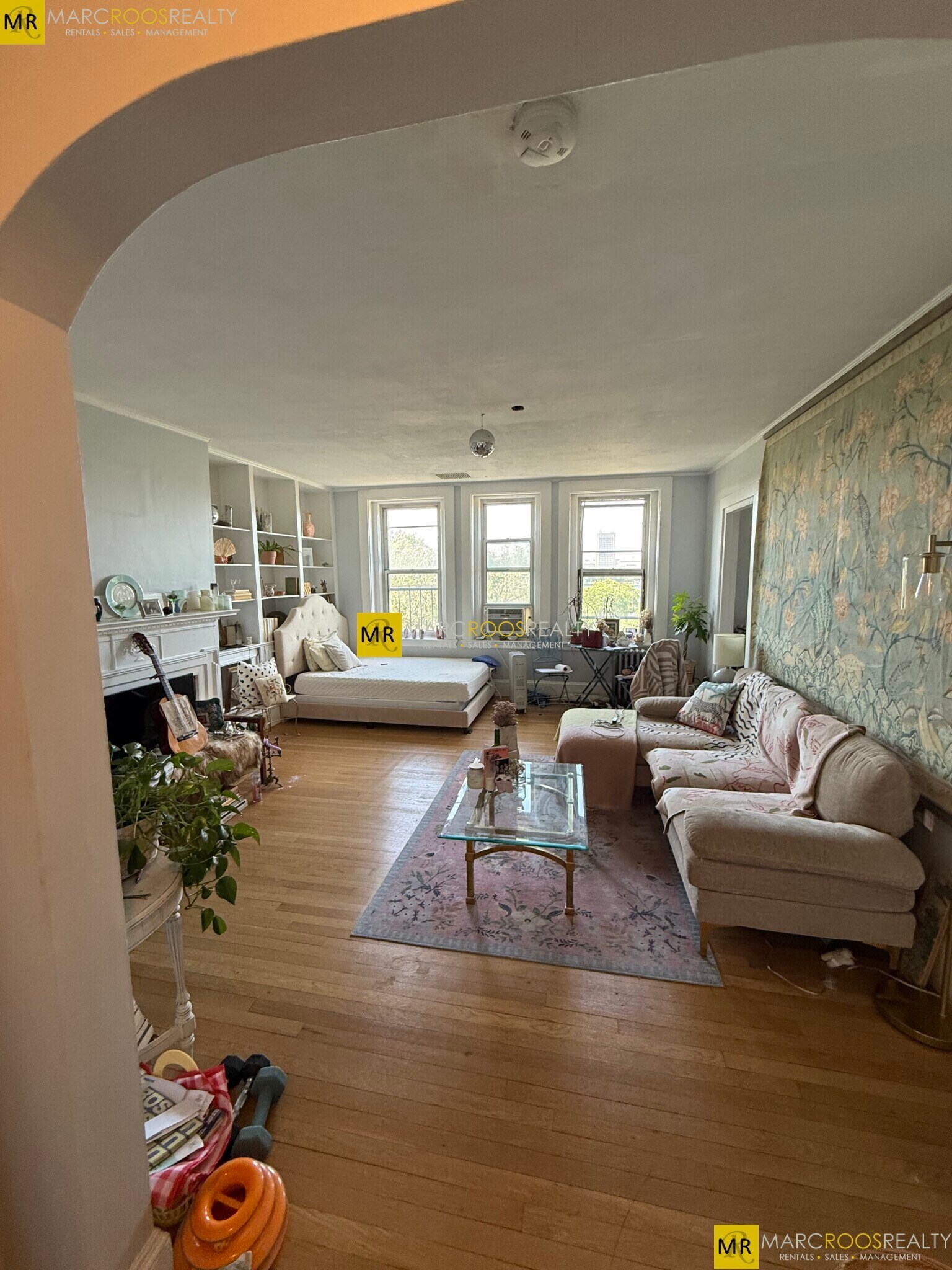 Building Photo - 406 Beacon St