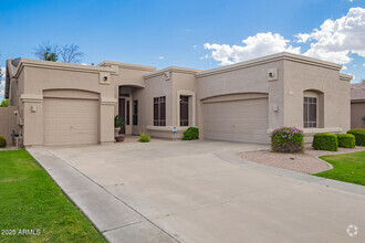 Building Photo - 6923 W Lone Cactus Dr